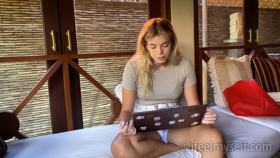 IFeelMyself – Kristy Ts Video Profile by Kristy T